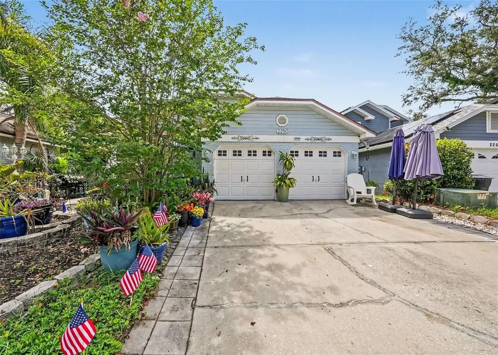 2250 Springwood Cir W Clearwater FL 33763