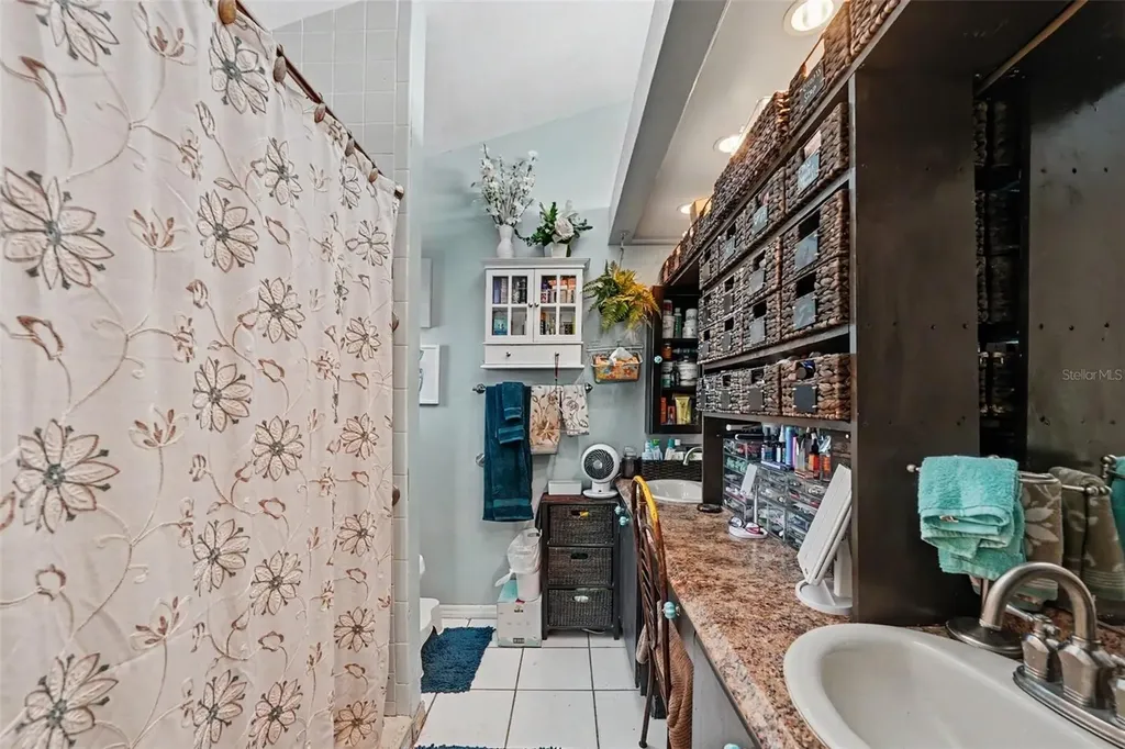 2250 Springwood Cir W Clearwater FL 33763