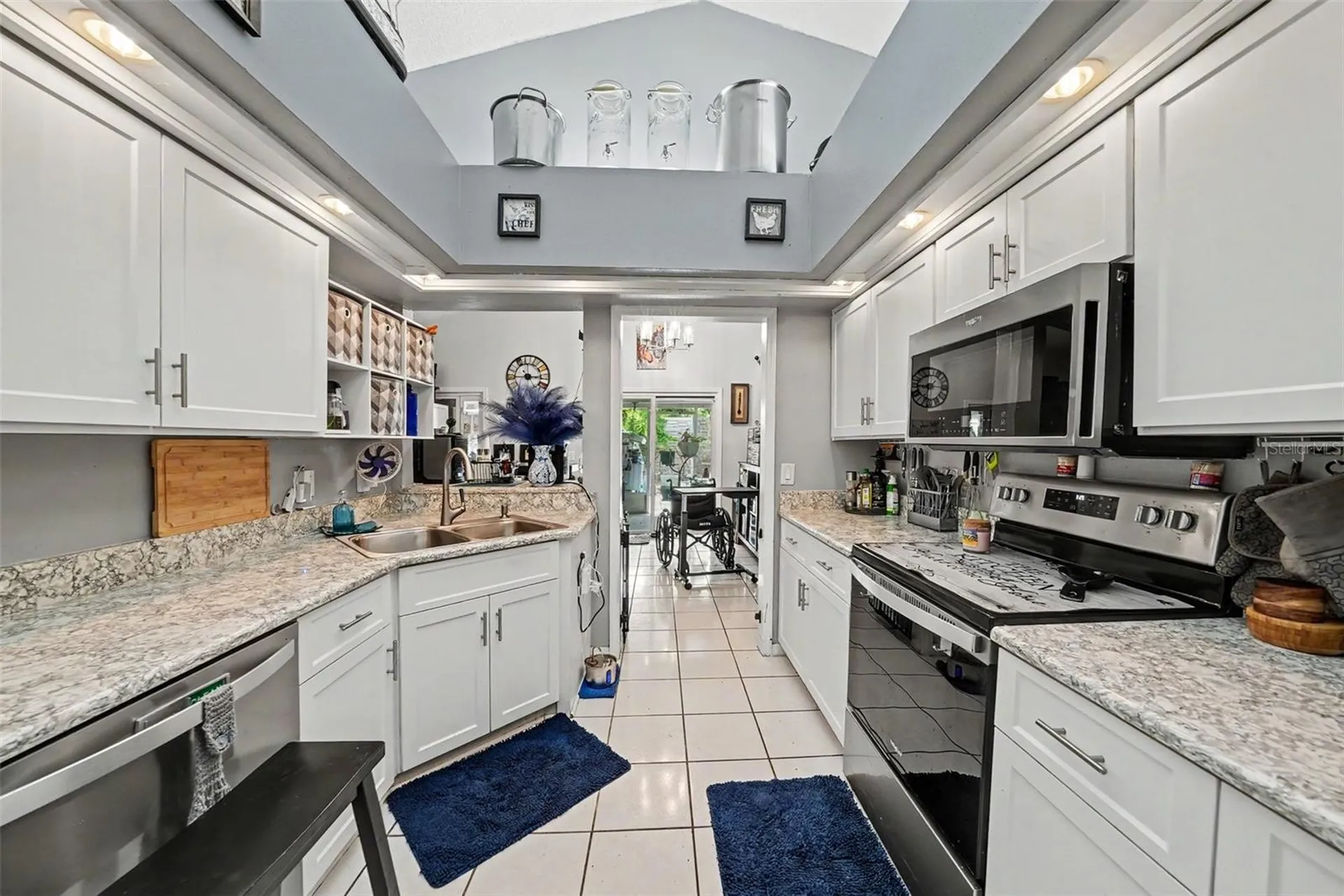 2250 Springwood Cir W Clearwater FL 33763
