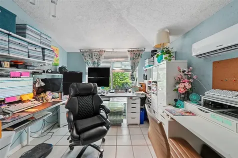 2250 Springwood Cir W Clearwater FL 33763