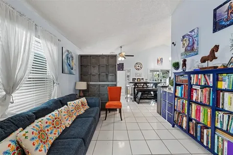 2250 Springwood Cir W Clearwater FL 33763