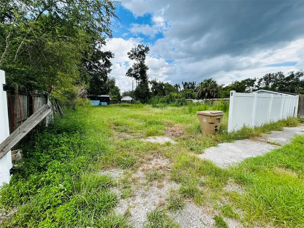 1493 Tallahassee Boulevard Intercession City FL 33848