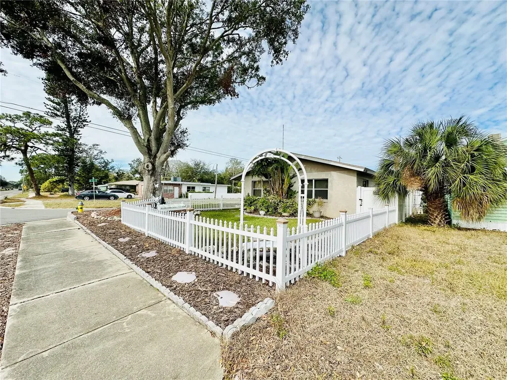 St Petersburg FL 33705