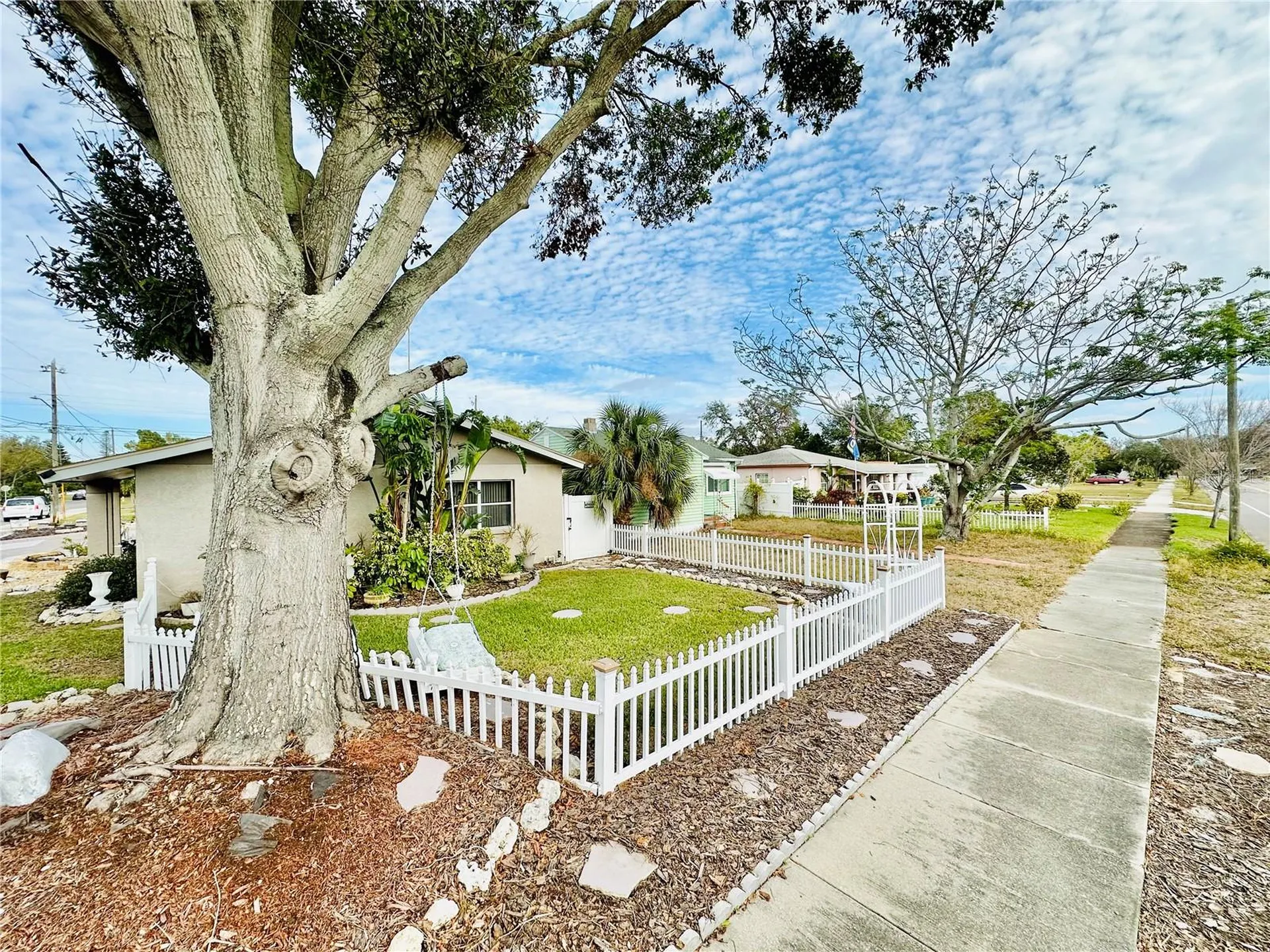 St Petersburg FL 33705