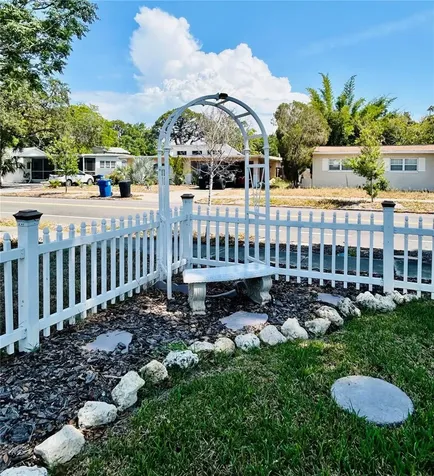 6190 6th Street S St Petersburg FL 33705