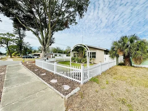 6190 6th Street S St Petersburg FL 33705