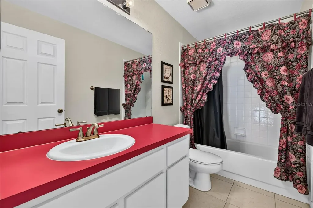 11123 Clayridge Drive Tampa FL 33635