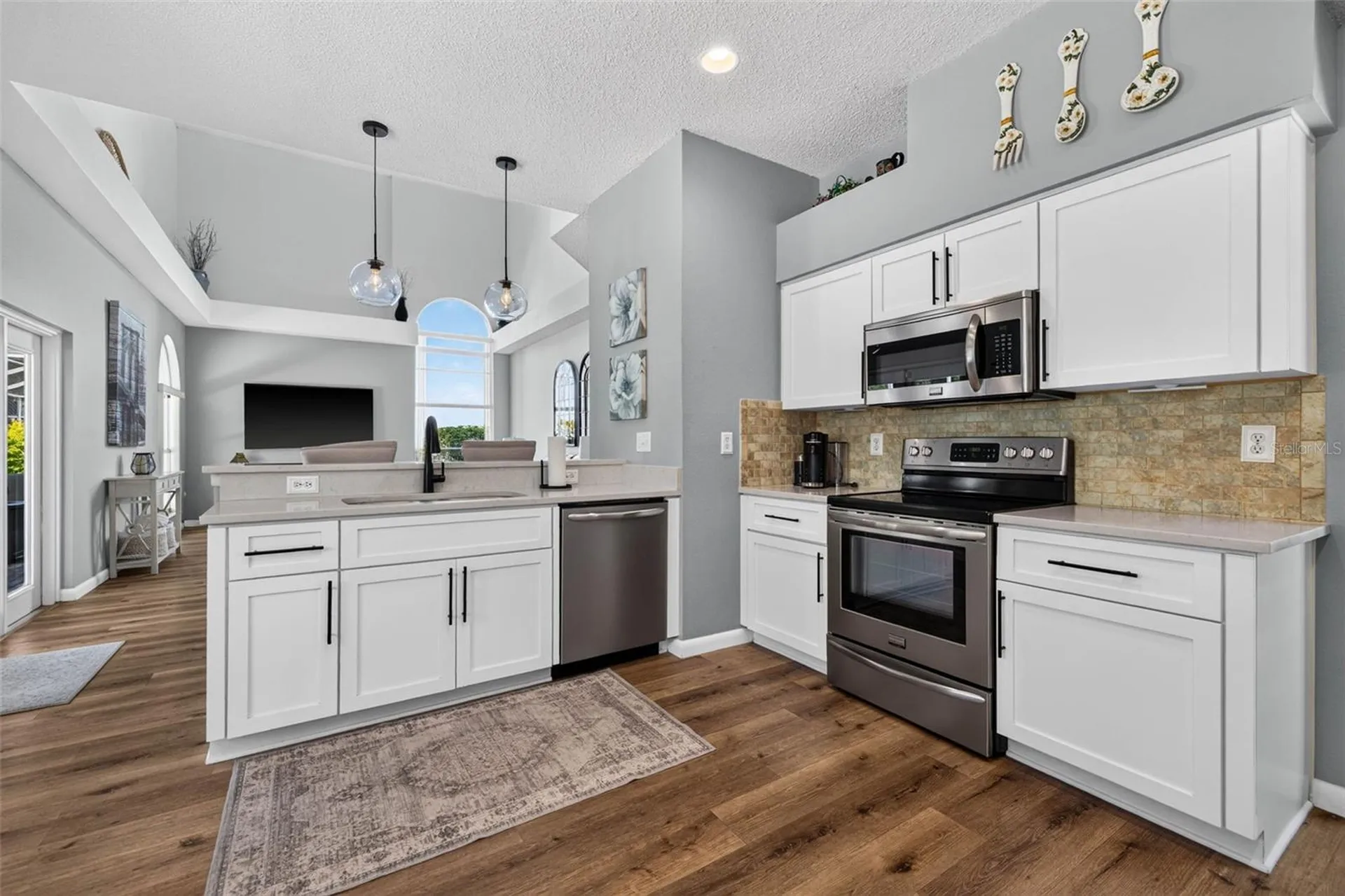 11123 Clayridge Drive Tampa FL 33635