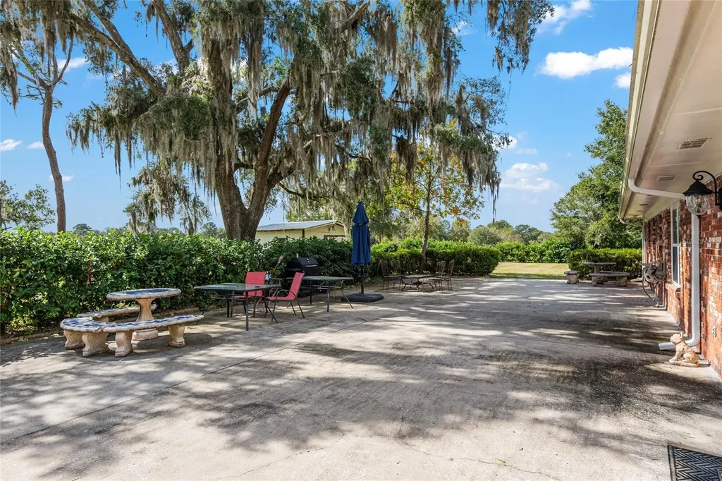 8544 NW 160th Avenue Morriston FL 32668