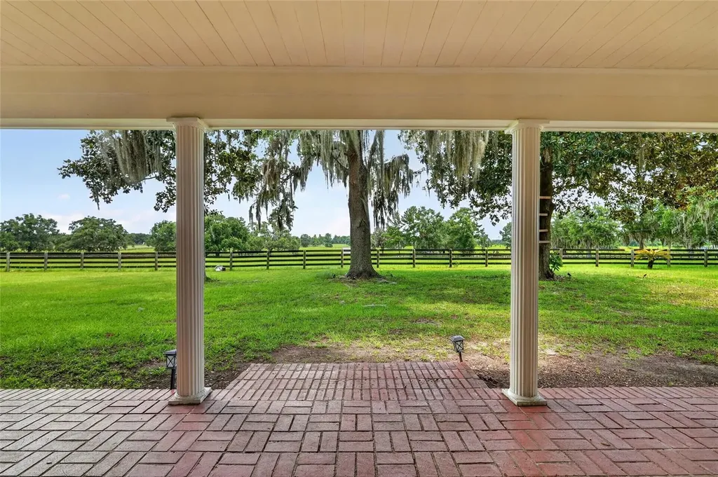 8544 NW 160th Avenue Morriston FL 32668