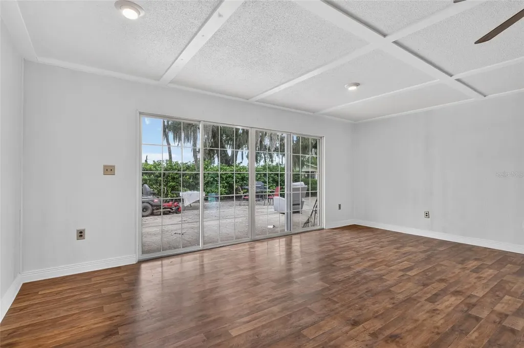 8544 NW 160th Avenue Morriston FL 32668