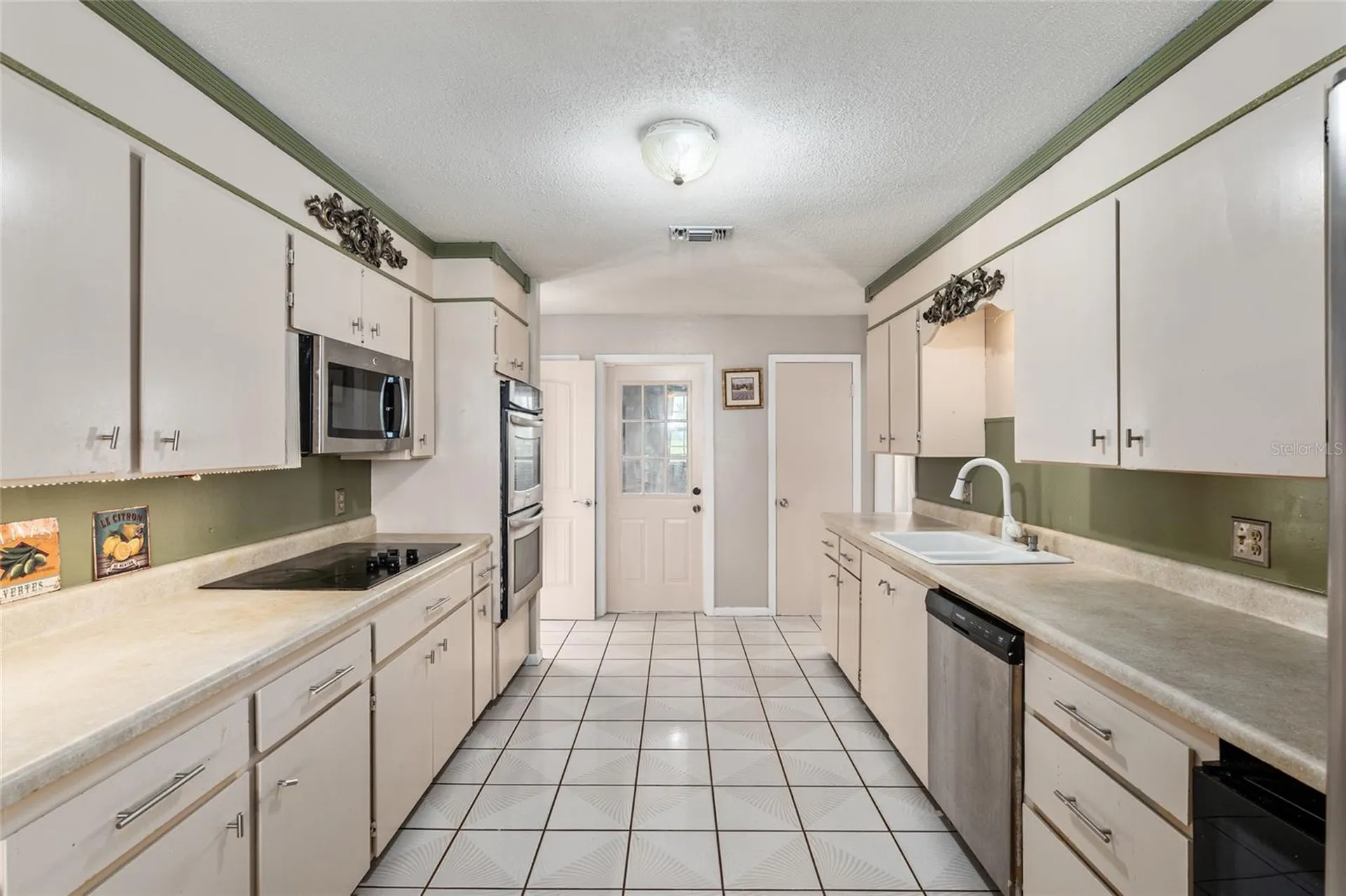 8544 NW 160th Avenue Morriston FL 32668