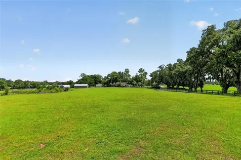 8544 NW 160th Avenue Morriston FL 32668
