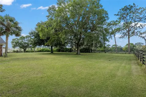 8544 NW 160th Avenue Morriston FL 32668