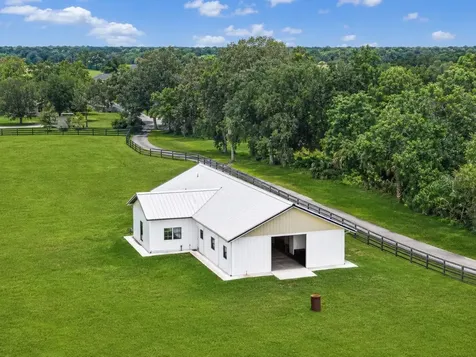 8544 NW 160th Avenue Morriston FL 32668