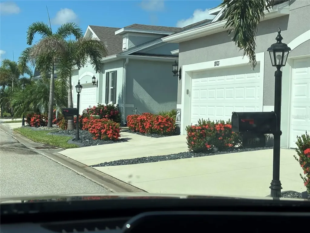 1867 Nottingham Trail Punta Gorda FL 33980
