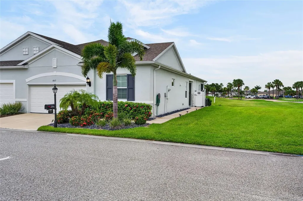 1867 Nottingham Trail Punta Gorda FL 33980