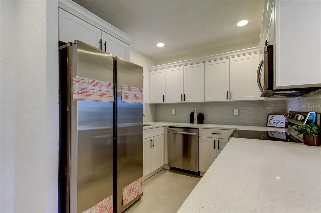 10932 Village Green Avenue Seminole FL 33772