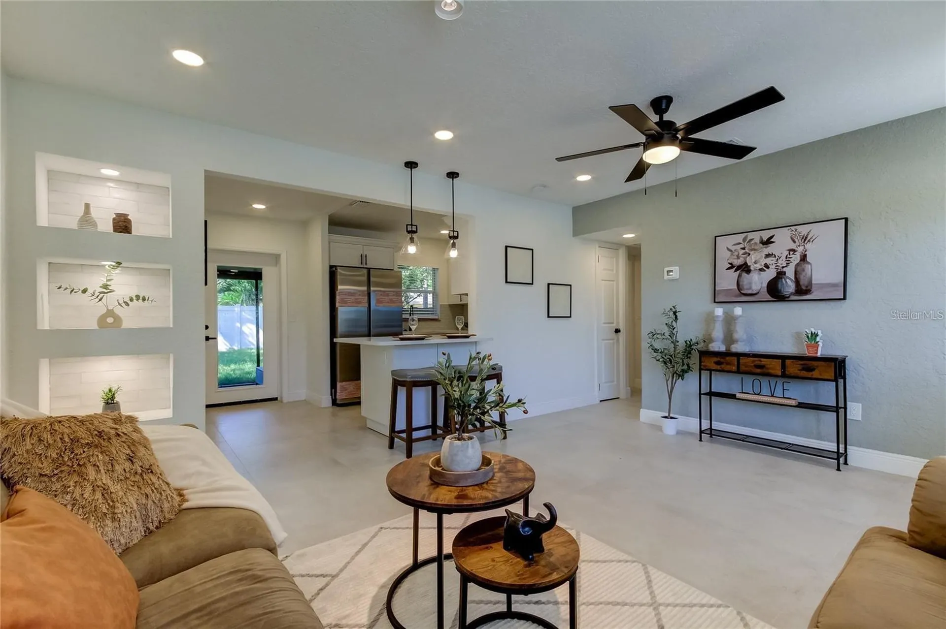 10932 Village Green Avenue Seminole FL 33772