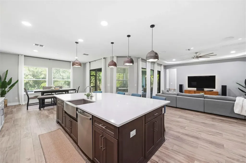 4441 Albero Place Wesley Chapel FL 33543