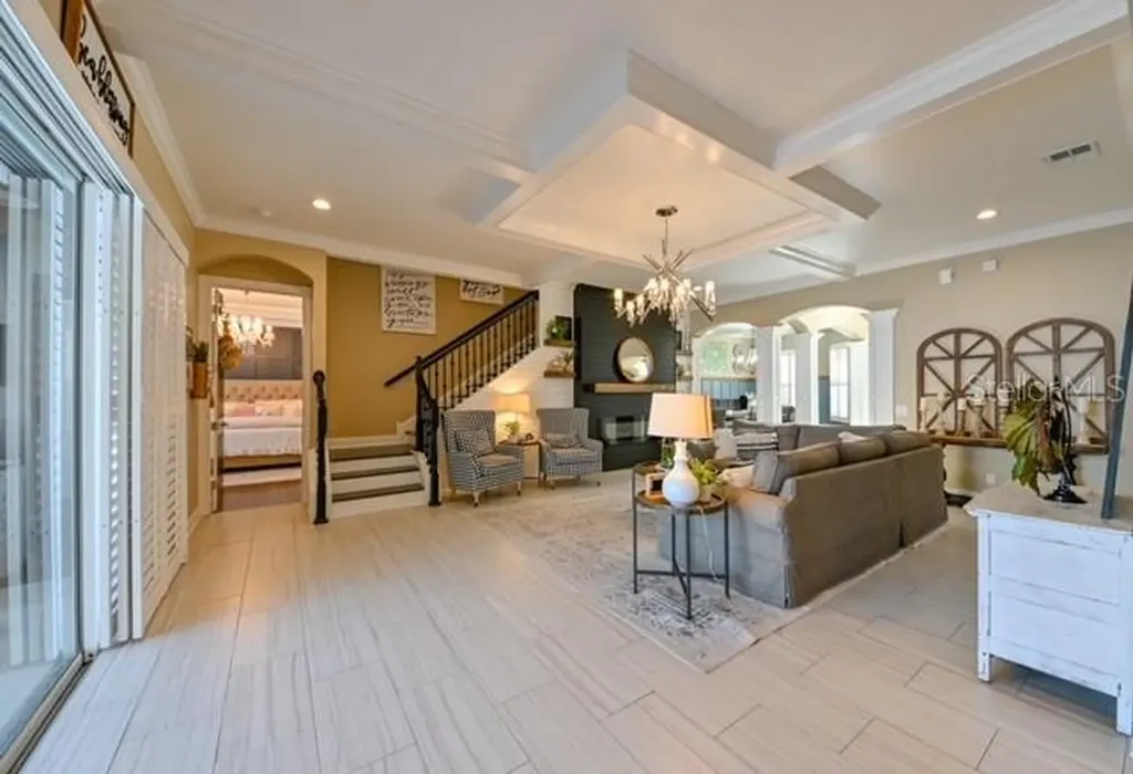 10119 Deercliff Drive Tampa FL 33647