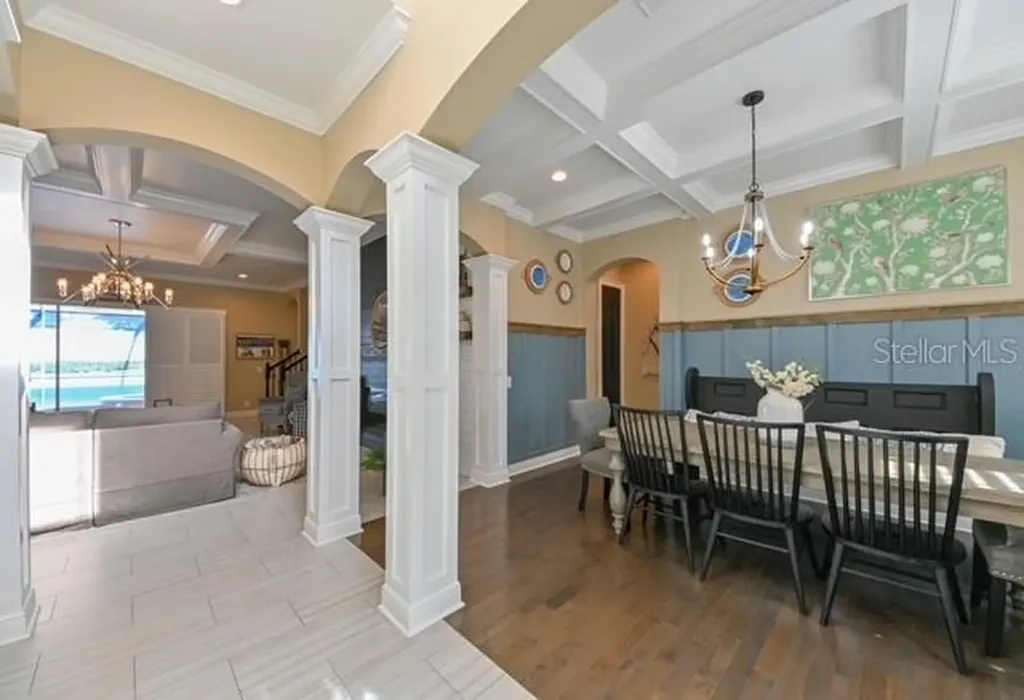 10119 Deercliff Drive Tampa FL 33647