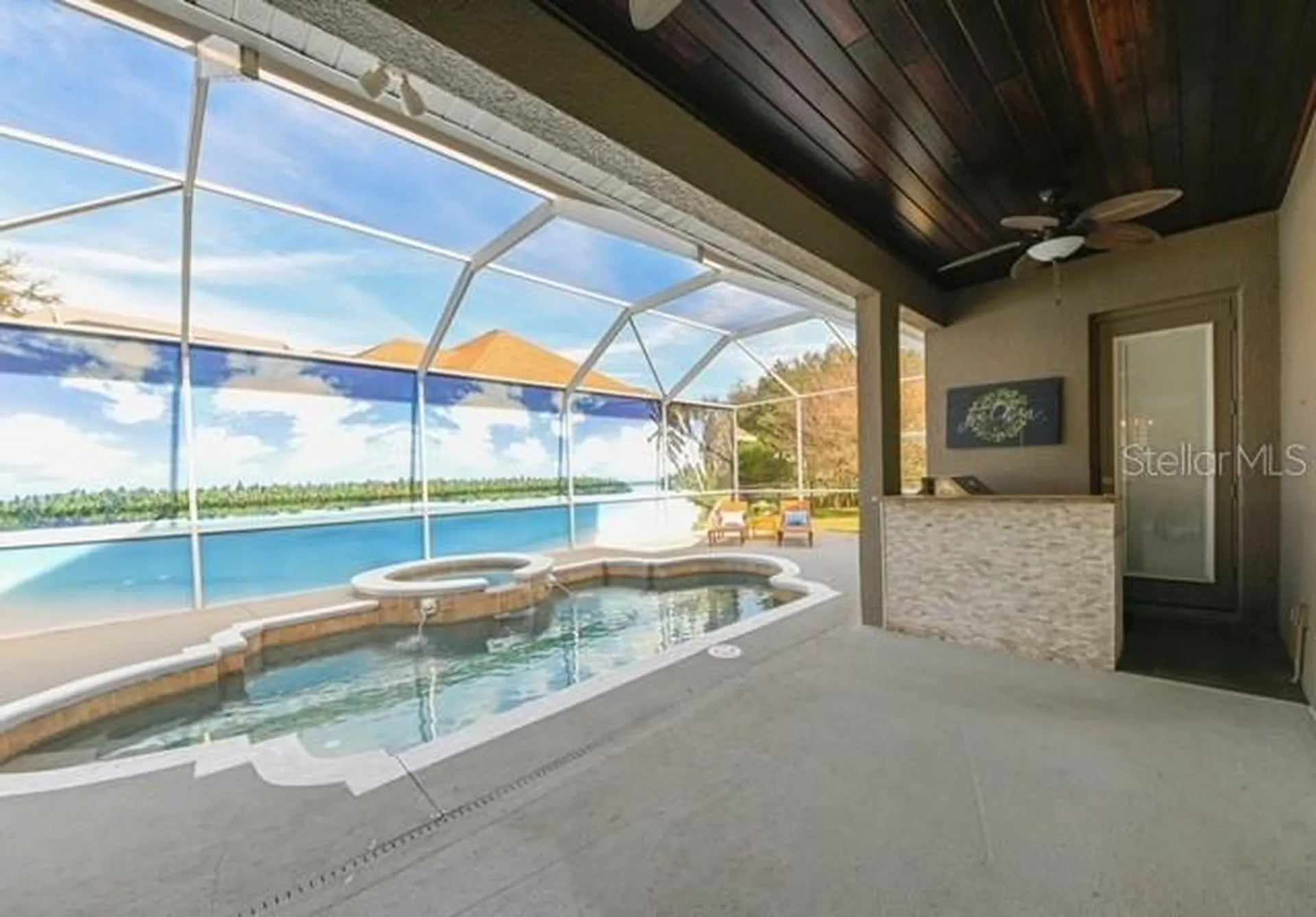 10119 Deercliff Drive Tampa FL 33647