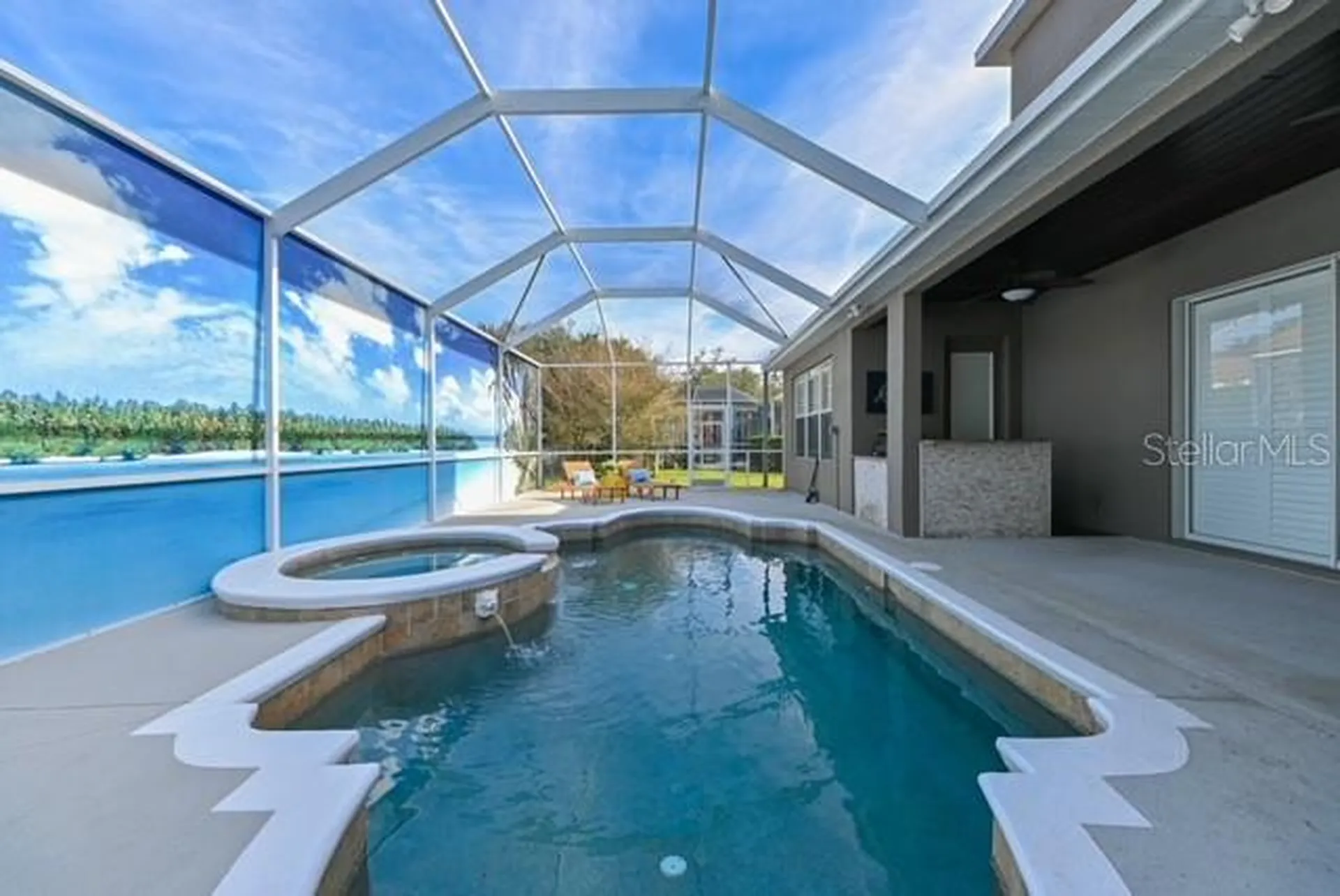 10119 Deercliff Drive Tampa FL 33647