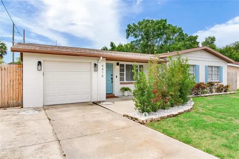 4416 W Bay Court Avenue Tampa FL 33611