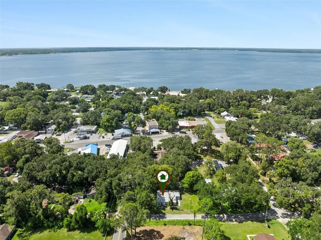 13478 SE 122nd Place Ocklawaha FL 32179