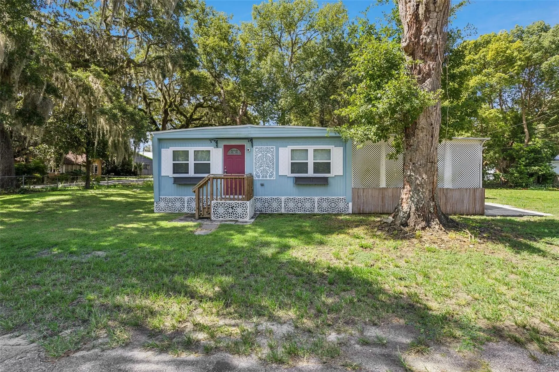 13478 SE 122nd Place Ocklawaha FL 32179