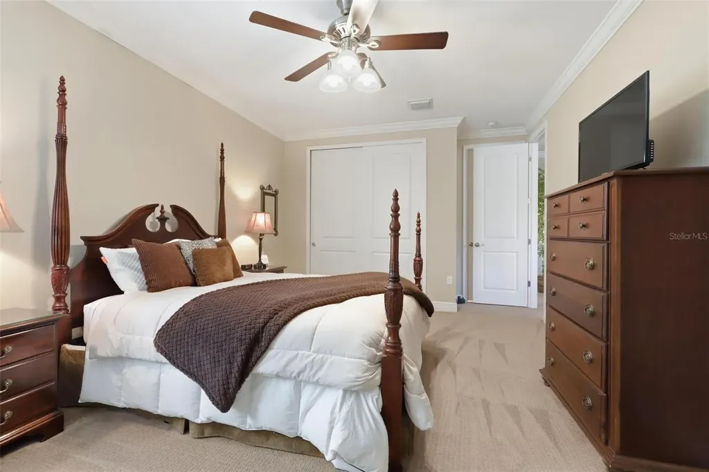 918 S Victoria Hills Drive Deland FL 32724