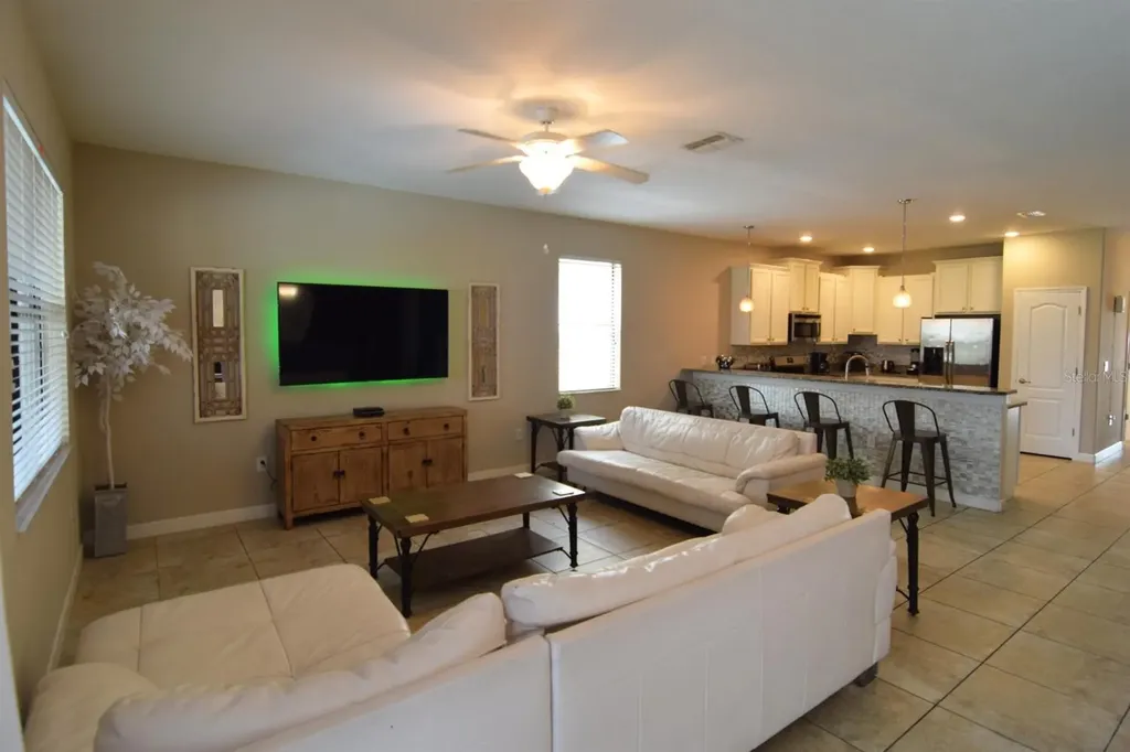 1402 Moon Valley Drive Davenport FL 33896