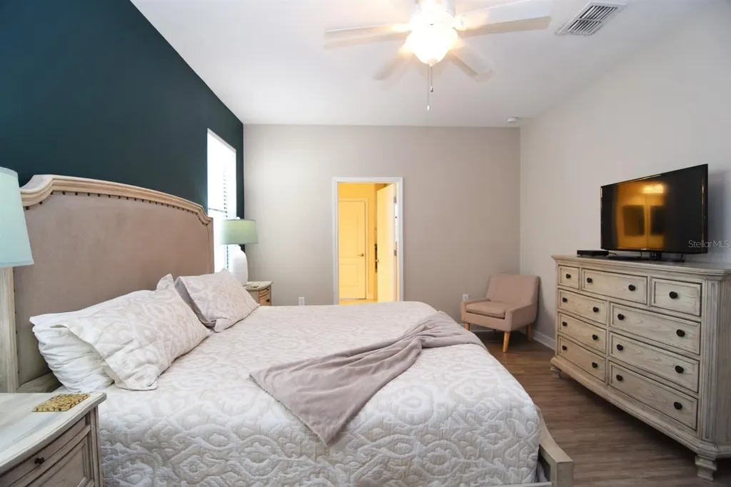 1402 Moon Valley Drive Davenport FL 33896