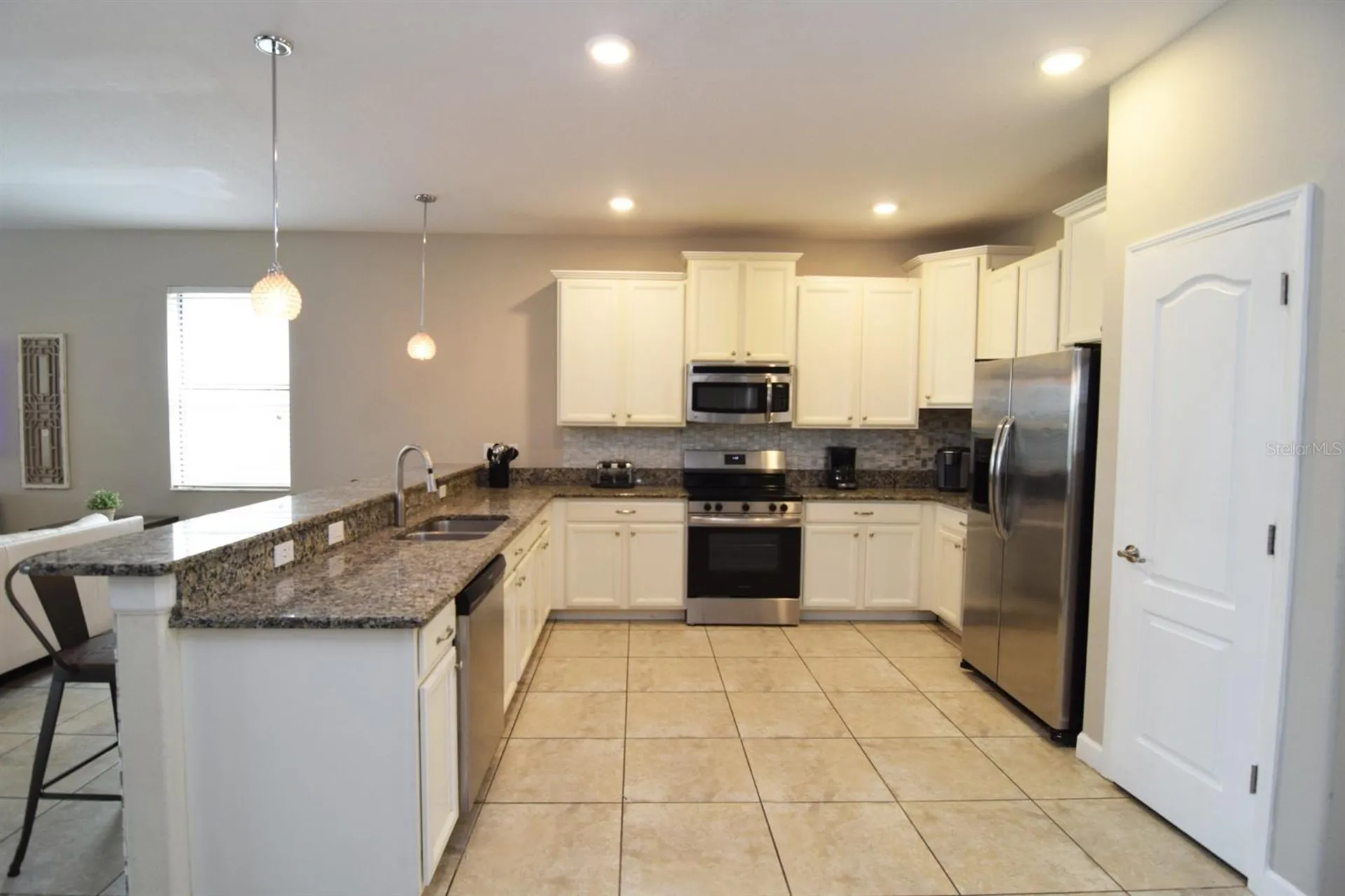 1402 Moon Valley Drive Davenport FL 33896