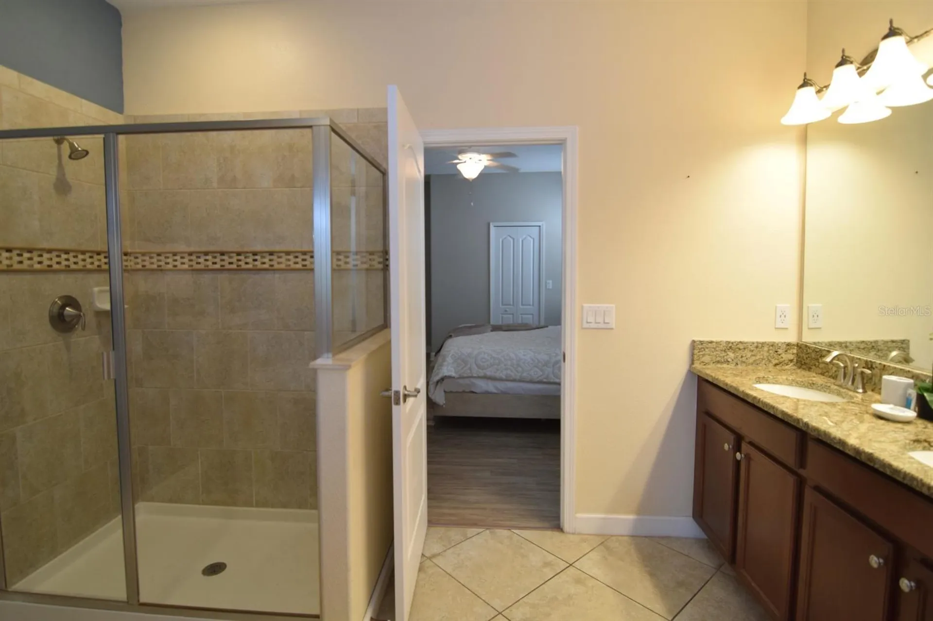 1402 Moon Valley Drive Davenport FL 33896