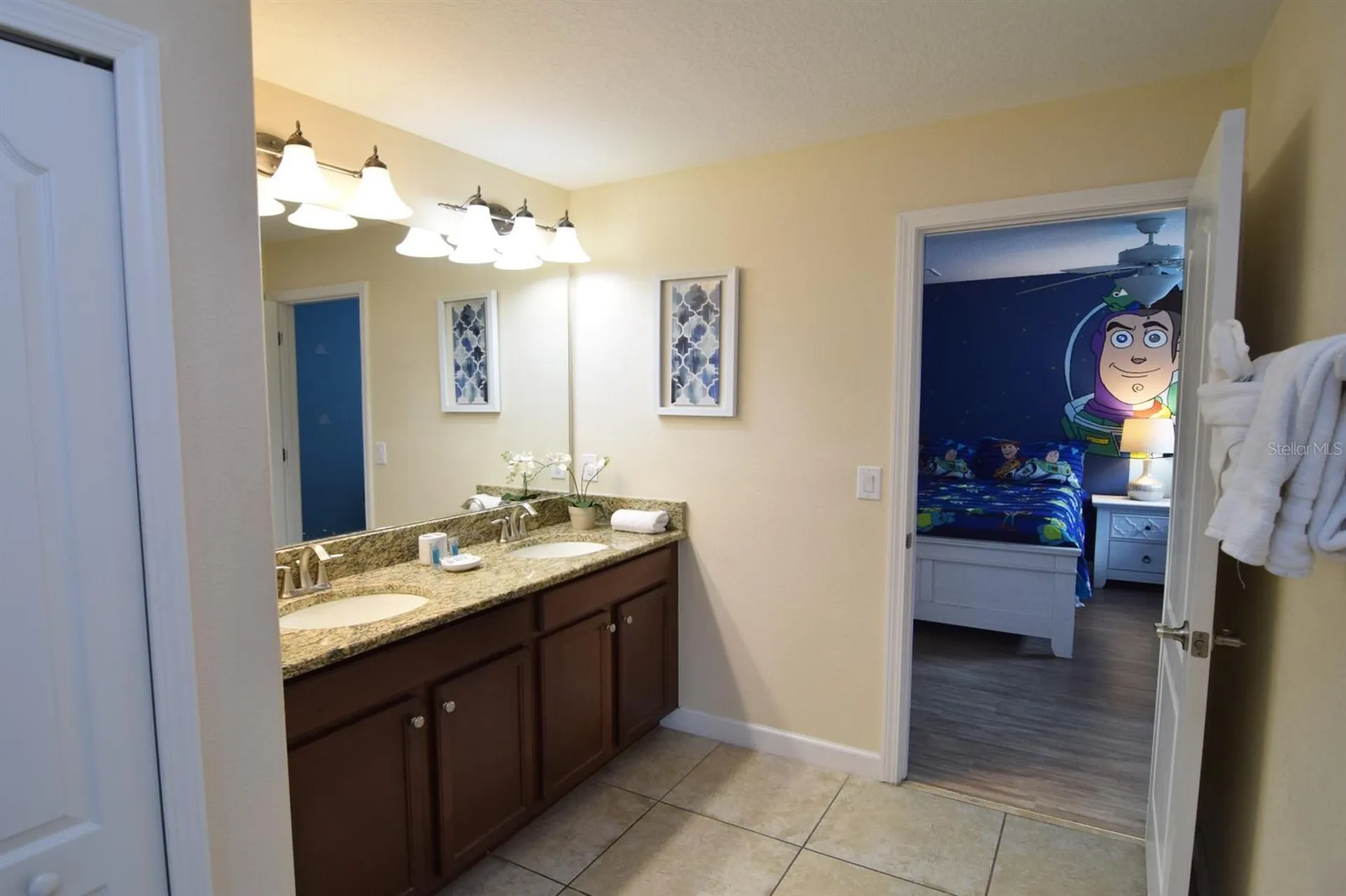 1402 Moon Valley Drive Davenport FL 33896