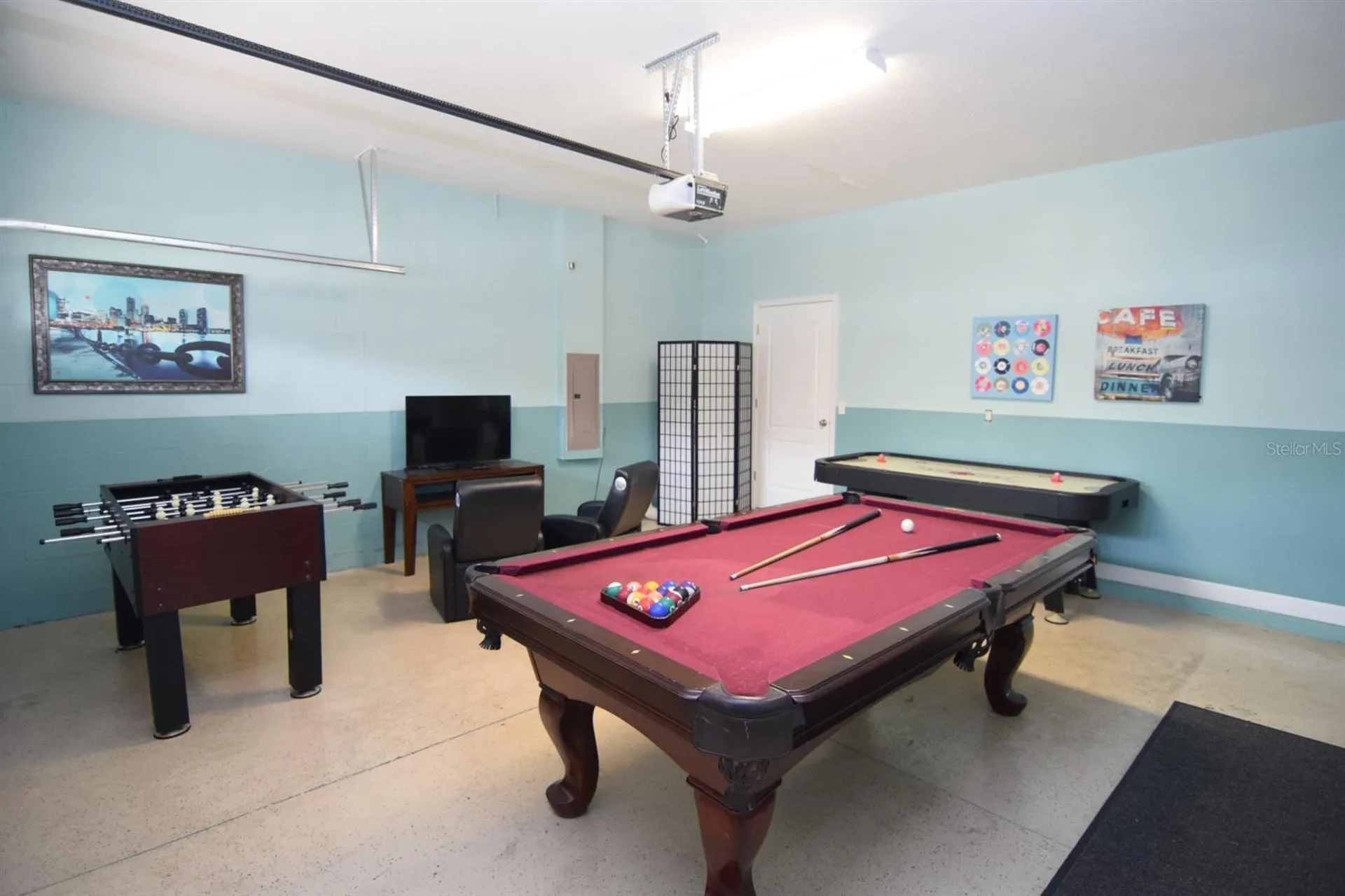 1402 Moon Valley Drive Davenport FL 33896
