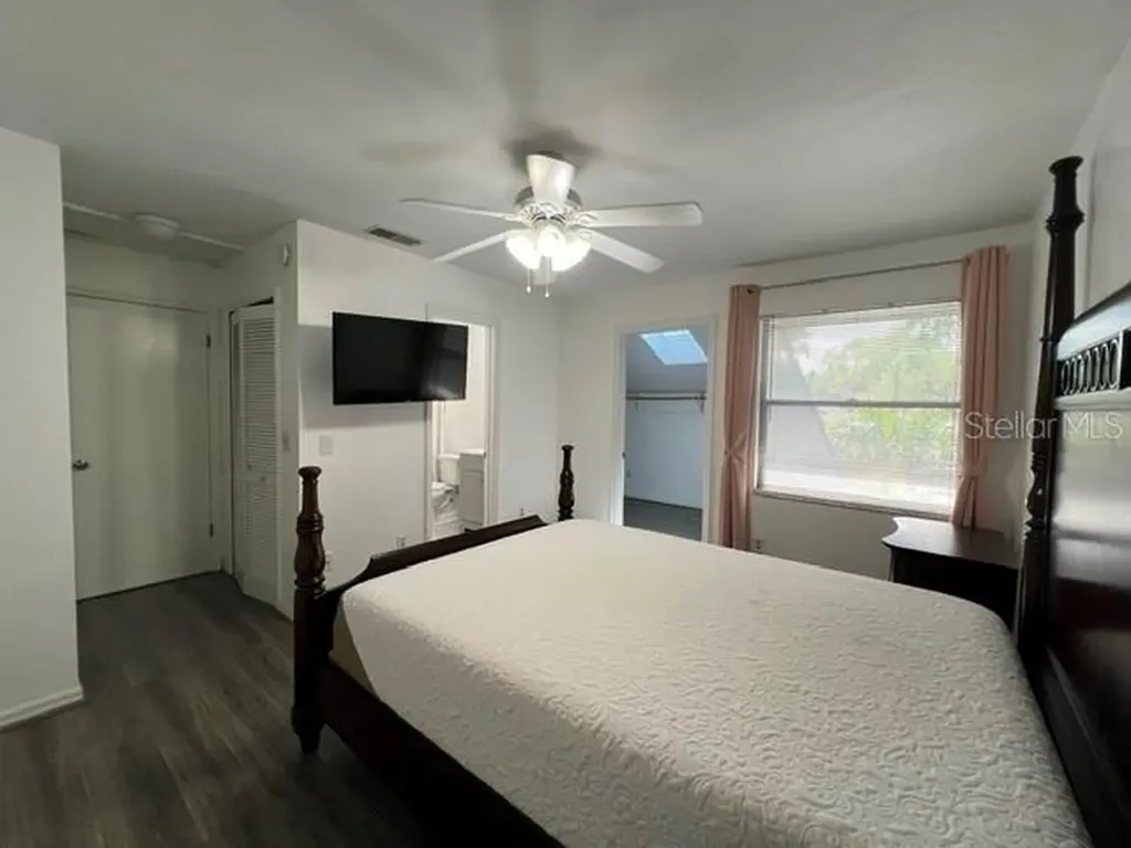 7200 SW 8th Avenue Gainesville FL 32607