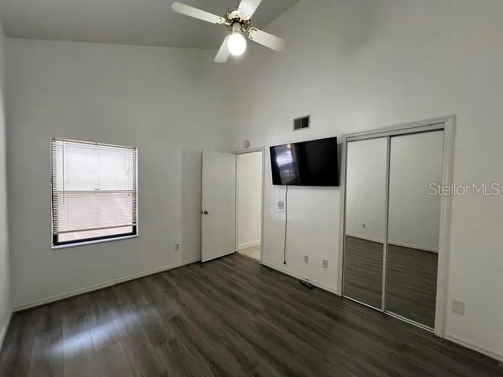 7200 SW 8th Avenue Gainesville FL 32607