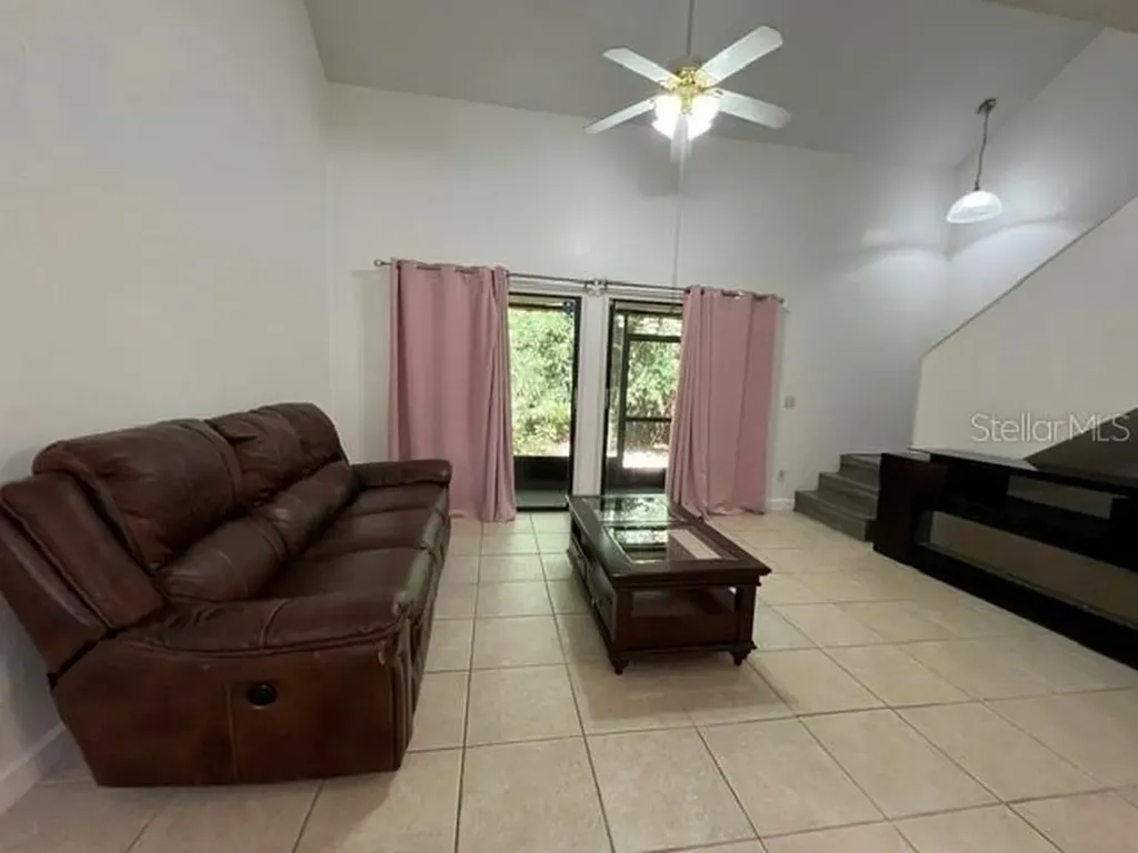 7200 SW 8th Avenue Gainesville FL 32607