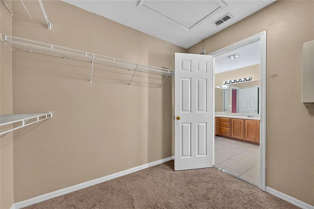 223 Largovista Drive Oakland FL 34787
