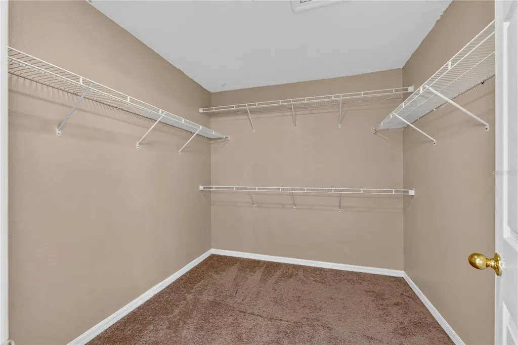 223 Largovista Drive Oakland FL 34787
