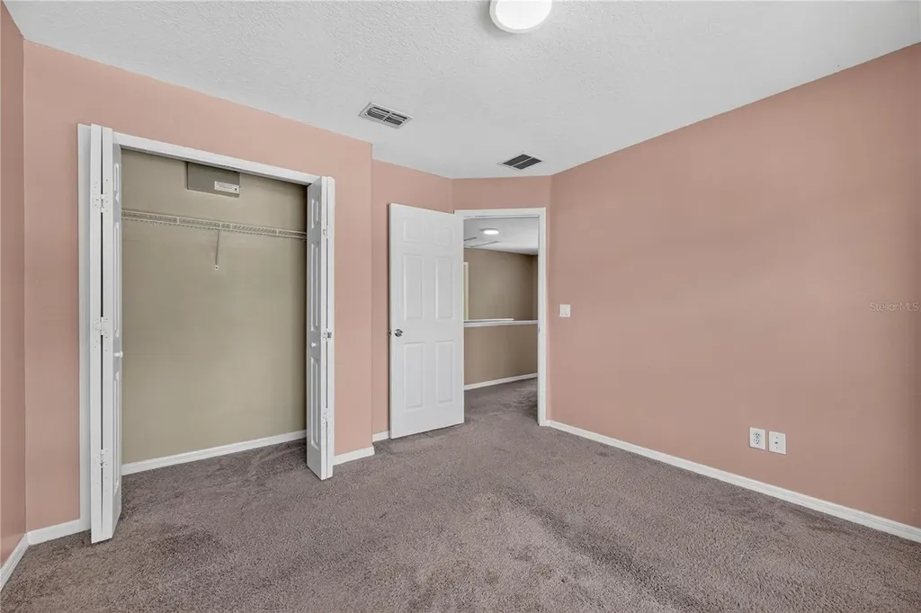 223 Largovista Drive Oakland FL 34787