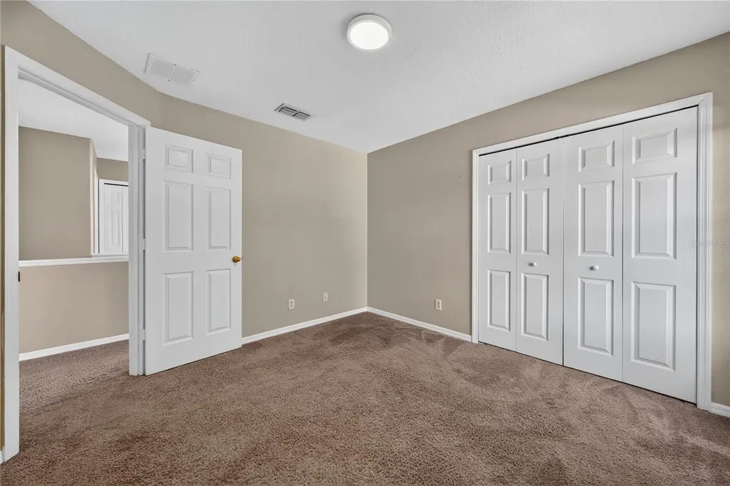 223 Largovista Drive Oakland FL 34787