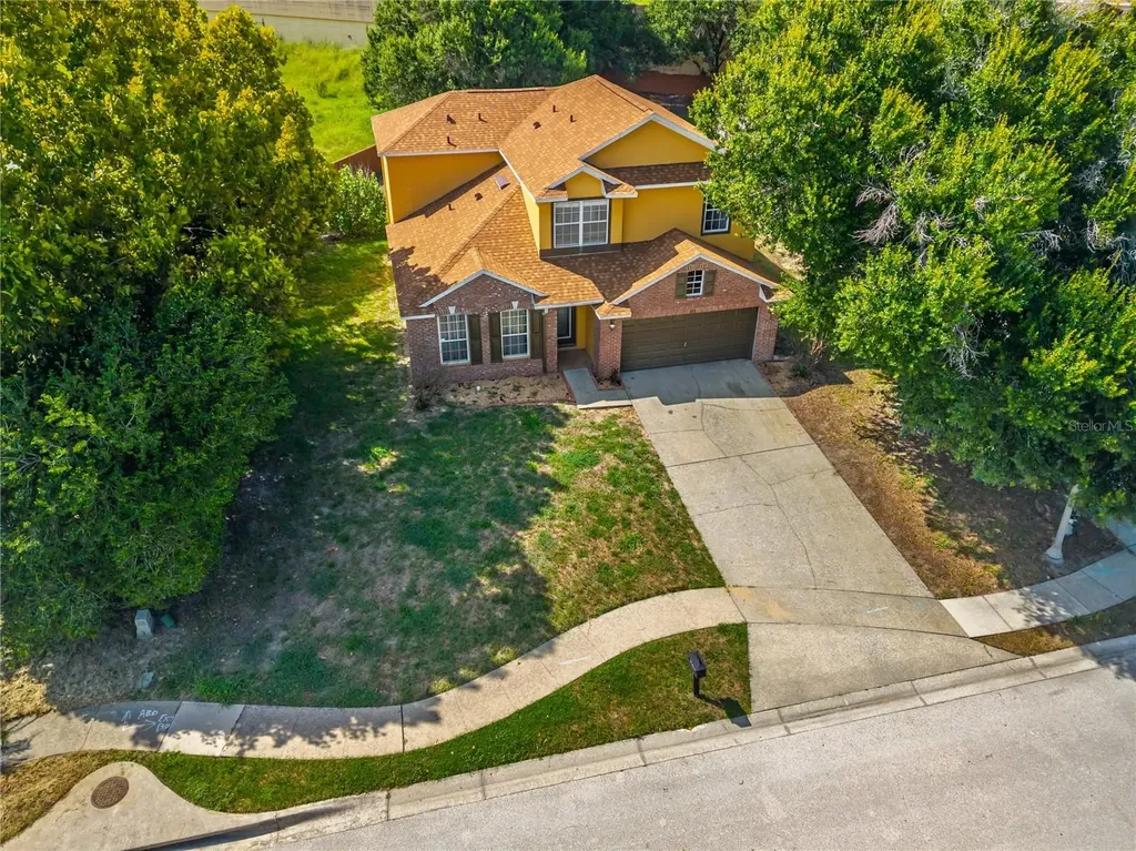223 Largovista Drive Oakland FL 34787