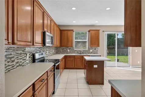 223 Largovista Drive Oakland FL 34787