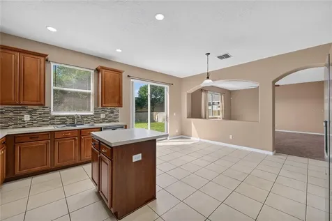 223 Largovista Drive Oakland FL 34787