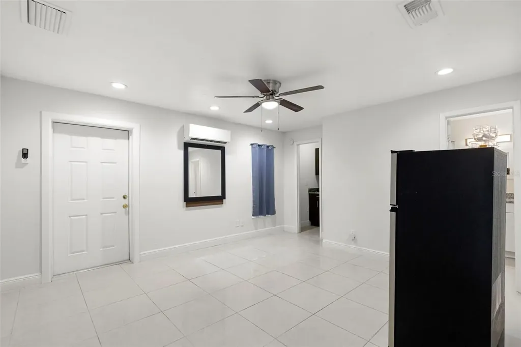 6920 N Cameron Avenue Tampa FL 33614