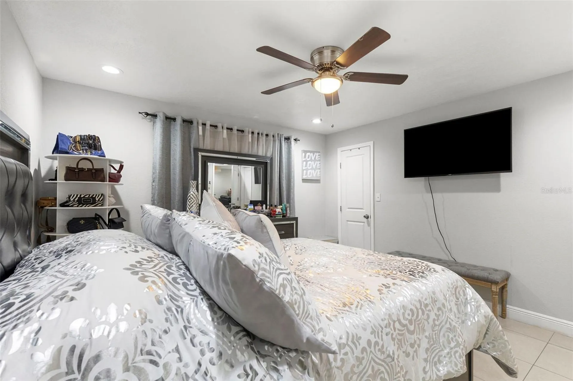 6920 N Cameron Avenue Tampa FL 33614